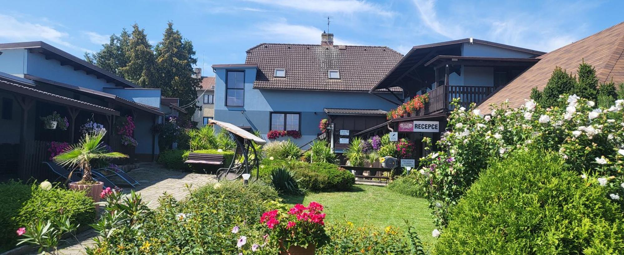 Areál Pauli Hotel Česká Skalice Kültér fotó