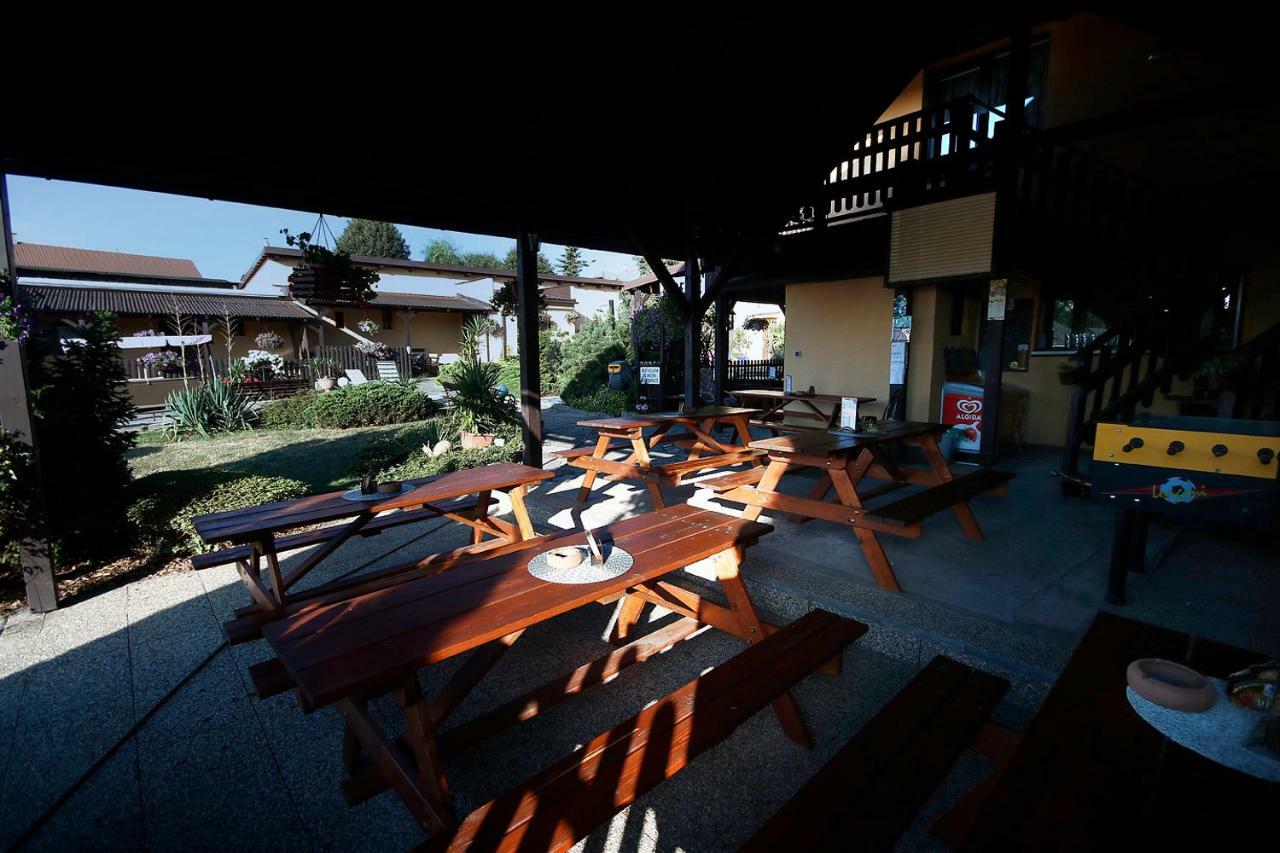 Areál Pauli Hotel Česká Skalice Kültér fotó